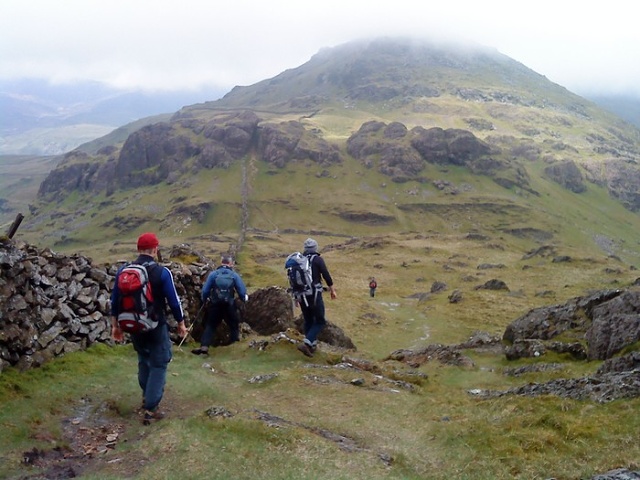 Heading towards Moel-yr Ogof