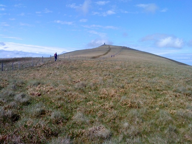 The Mynydd Tal-y-mignedd Obelisk